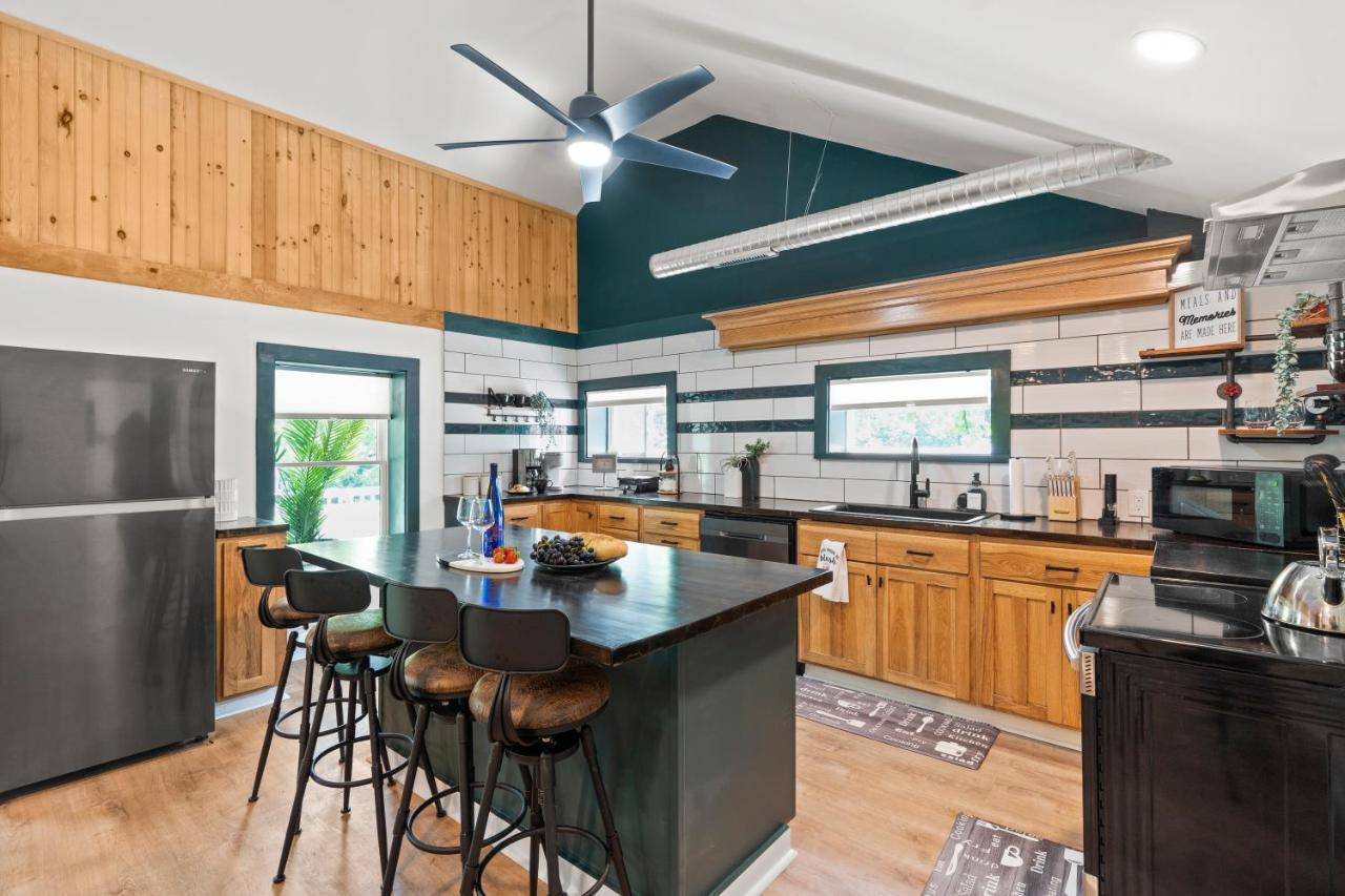 The Modern Forge Ny, Honeoye Lake Zewnętrze zdjęcie